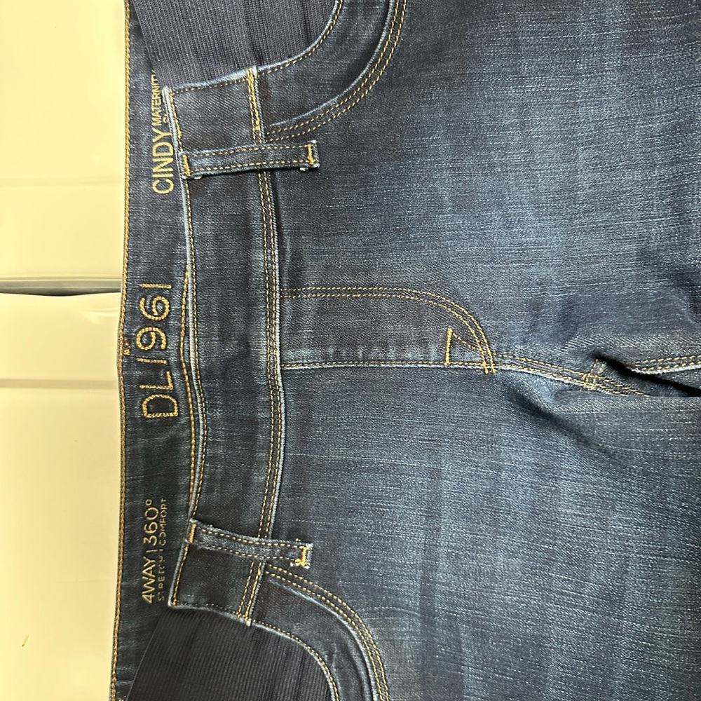 DL1961 Maternity Dark Blue Jeans - Picture 3 of 4